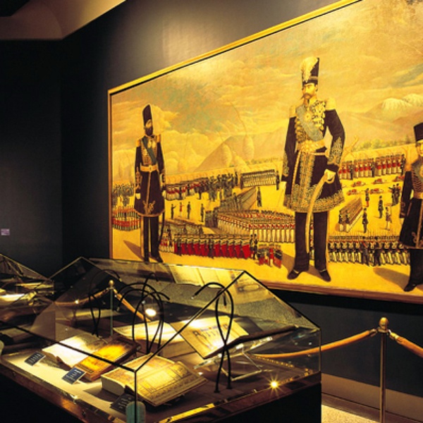 از موزه ملک در دهه فجر رایگان بازدید کنید!