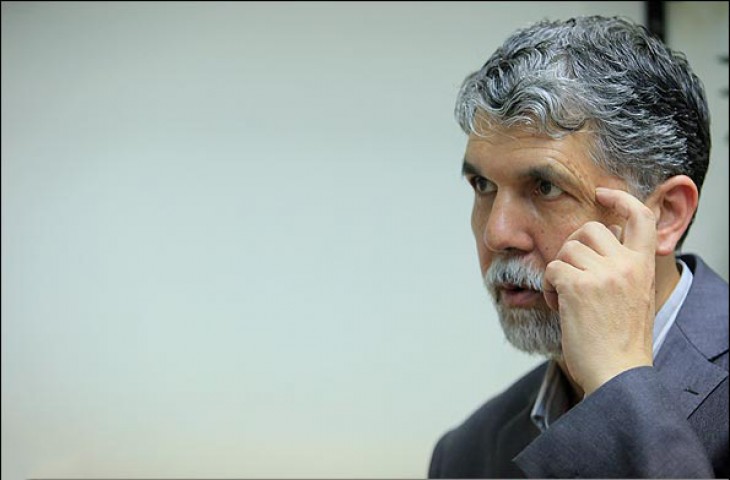 مقدار قابل توجهی در گمرکات کاغذ داریم| باتثبیت ارز 4200، بازار ملتهب شده کاغذ، به وضعیت ثبات می رسد