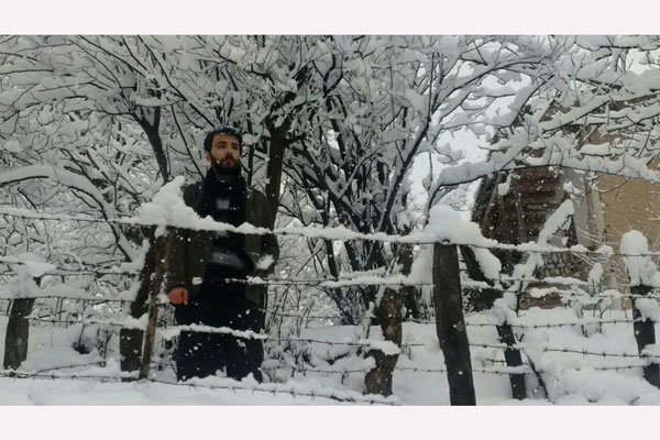 «نسترن های وحشی» تلاش معلمی در کوهستان برف گرفته!