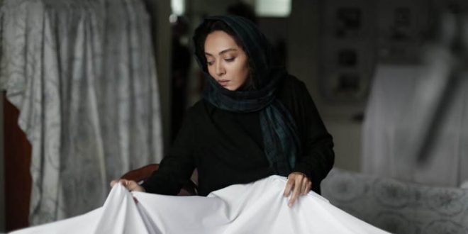 «آذر» از آرای مردمی جشنواره فیلم فجر ۳۵ خارج شد