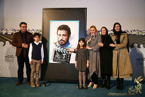پوستر سی و پنجمین جشنواره فیلم فجر با طرحی از علی حاتمی رونمایی شد