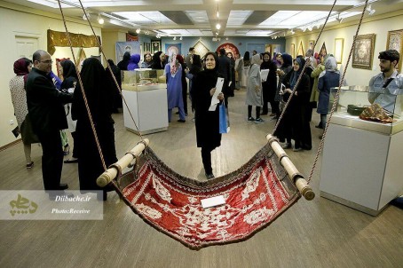 گزارش تصویری از «نخستین جشنواره تخصصی و ملی دوختهای سنتی» در موزه ملک
