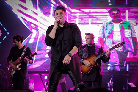 شب فراموش نشدنی کنسرت علیرضا طلیسچی