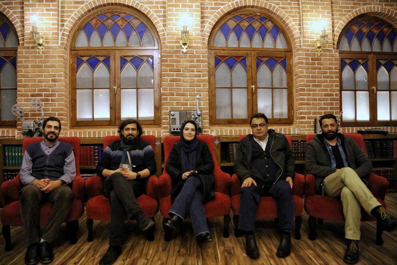 اخبار کوتاه جشنواره چهل و یکم فیلم فجر / تعریف و تمجید کارگردان فیلم «استاد» از «افخمی» / سنگ تمام هدیه حسینی نژاد برای همسرش!