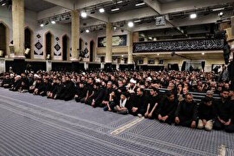 برگزاری مراسم شام غریبان حسینی در حسینیه امام خمینی(ره)
