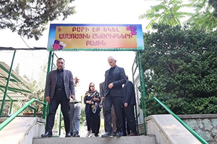 بازدید معاون وزیر ورزش از مجموعه ورزشی آرارات